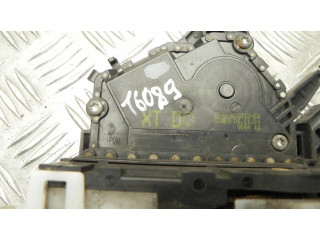 Zámek zadních dveří 2S4AA21812EA, T6089   Ford Mondeo Mk III 2004