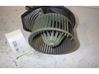 Вентилятор печки       Volkswagen PASSAT B4