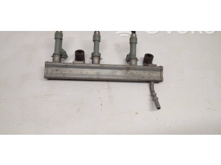 Vstřikovač 232500q030, 228052218   Peugeot 108     