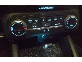 Блок управления климат-контролем 2470622, JX7T18C612AD   Ford Focus