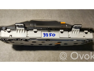 Přístrojová deska Mazda MPV II LW 2003 1575100390, LC6455430