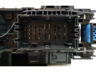 Pojistková skříňka 1034405-00-F Tela Model S 2017
