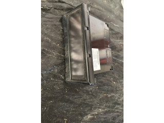 Дисплей       Volvo V50