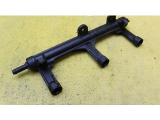 Vstřikovací lišta 06E133682C   Audi A8 S8 D4 4H     