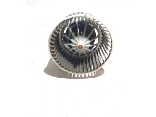 Вентилятор печки    1J0972752   Audi Q5 SQ5