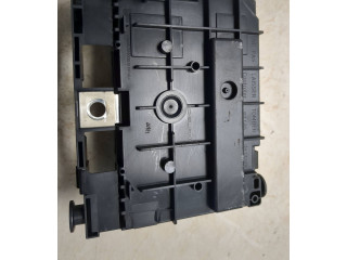 Блок предохранителей 9664055480   Citroen C2    