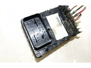   Pojistková skříňka 1k0937820b, 1k0937819d   Volkswagen Caddy 2007