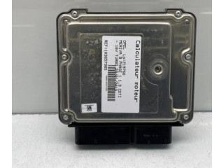 Блок управления двигателя 55583654   Opel Meriva B