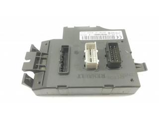 Блок управления 8200790995   Renault Trafic II (X83)
