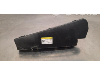 Подушка безопасности в сиденье Volvo V70