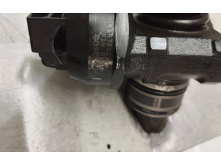 Форсунка 038130073BA    Volkswagen Jetta V  BKC 