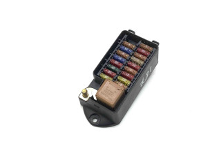 Блок предохранителей LJB2800AA Jaguar XK8 - XKR