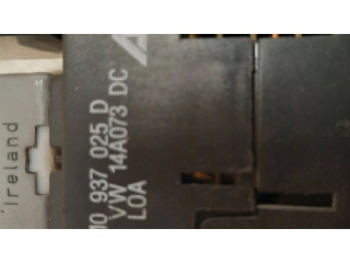 Блок предохранителей 7M0937025D Ford Galaxy