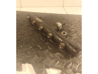 Топливная рампа 9681649580 Volvo V70