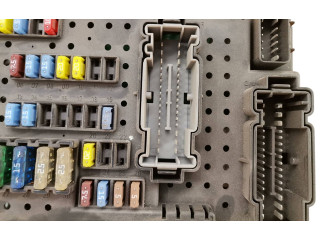 Блок предохранителей 8676391, 12217799 Volvo XC90