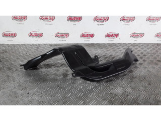 Деталь (детали) канала забора воздуха