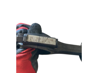  Поршень с шатуном D4204T 08BQ3, 01175  Volvo V50  