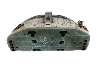 Панель приборов Mazda 626