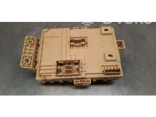 Блок предохранителей  91957J7311   KIA Pro Cee'd III    