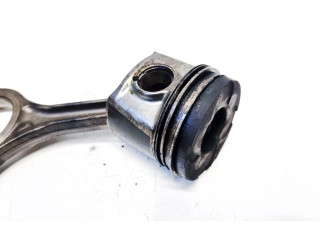 Поршень с шатуном Skoda Superb B5 (3U)