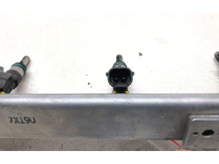 Топливная рампа KME340C1465A412 Mitsubishi Outlander