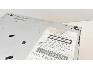 Радио/ проигрыватель CD/DVD / навигация