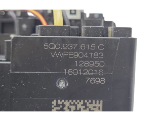 Блок предохранителей 5Q0937615C Skoda Superb B8 (3V)