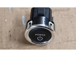 Включатель зажигания и стартера