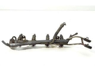 Топливная рампа    Audi A3 S3 8L  