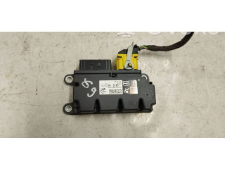 Блок подушек безопасности 13589413 Vauxhall Astra J