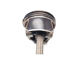 Поршень с шатуном