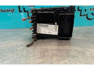 Блок предохранителей  2K1937535A, 0422489036E   Volkswagen Caddy    