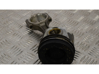 Píst 03L107065G Audi A6 S6 C6 4F pro naftový motor 2.0 CAHA