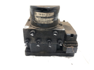 Jednotka ABS 7H0614111B Volkswagen Transporter - Caravelle T5 2004