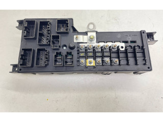 Блок предохранителей 30728008, 518828108   Volvo V70    