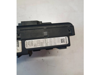Блок предохранителей 30728512, 05W334   Volvo XC90    