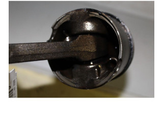 Píst BMW 1 E81 E87 pro naftový motor 2.0