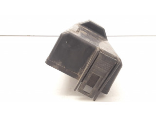 Крышка блока предохранителей 7154875530, 71548755 Daihatsu Sirion