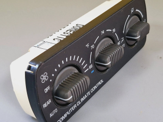 Блок управления климат-контролем 15748172 Chevrolet Tahoe