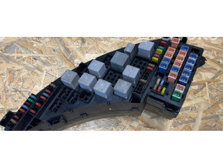 Блок предохранителей 2R8T14A003FB Jaguar S-Type