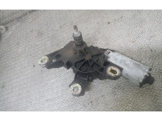Двигатель стеклоочистителя заднего стекла 8L0955711B   Volkswagen PASSAT B5