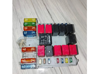 Блок предохранителей 60683102 Alfa Romeo 166