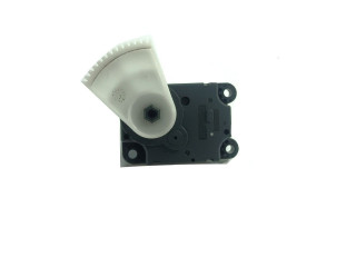 Вентилятор печки    A21201700, DENSO   Renault Clio IV