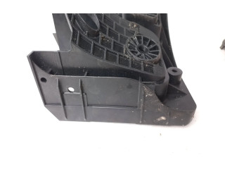 Блок предохранителей 1KO907361C   Volkswagen Caddy    