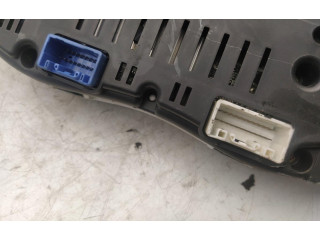 Přístrojová deska Toyota Avensis T250 2004 8380005630H