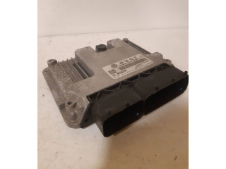 Блок управления двигателя 03G906021PE Volkswagen Caddy