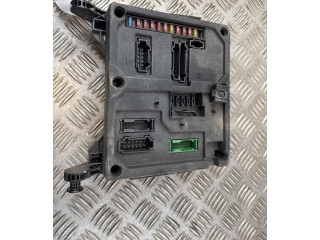 Блок предохранителей S108151001, S108151001 Ford Galaxy