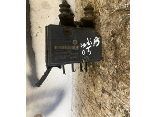 Блок АБС 1K0907379P, 1K614117J Audi A3 S3 8P 2003 - 2012 года