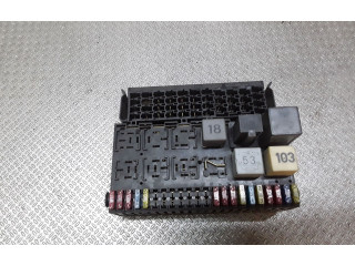 Блок предохранителей 357937039 Volkswagen Transporter - Caravelle T4