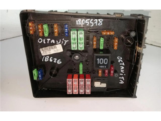Блок предохранителей 1K0937125A, 0090012 Skoda Octavia Mk2 (1Z)